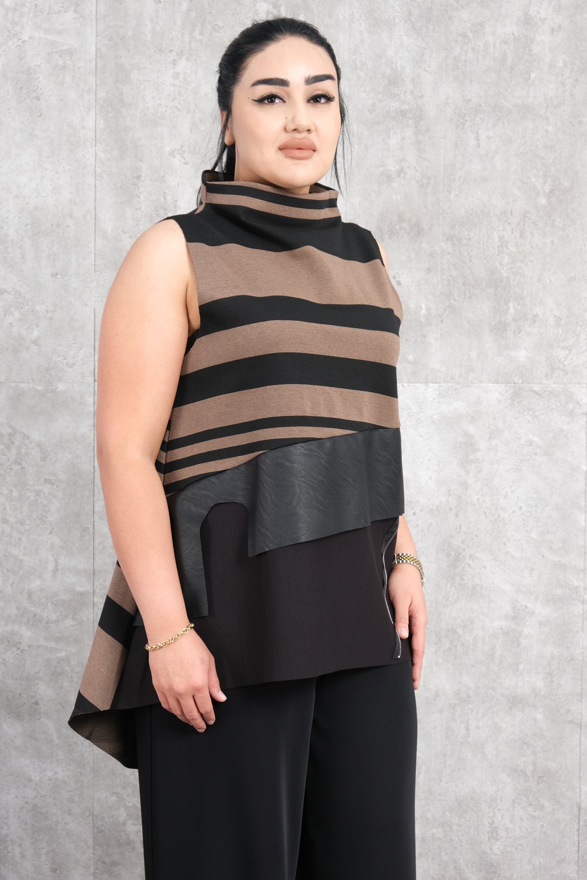 تونيك مقاس كبير-الجمل