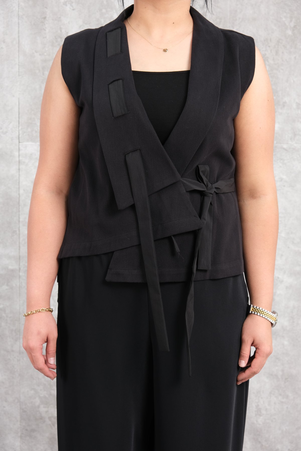 سترة مقاس كبير-الأسود