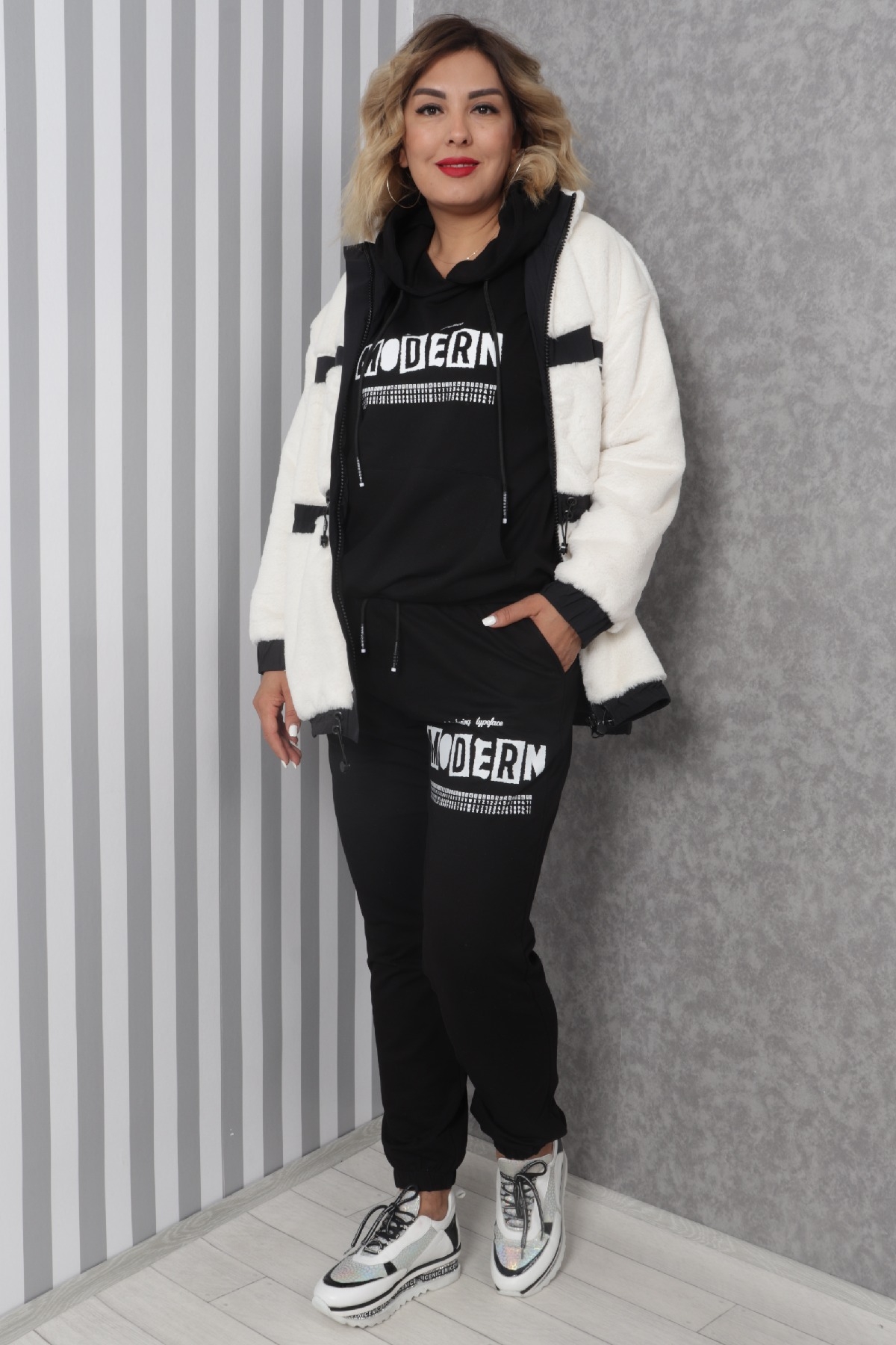 Women's 3 Piece Suits-Black