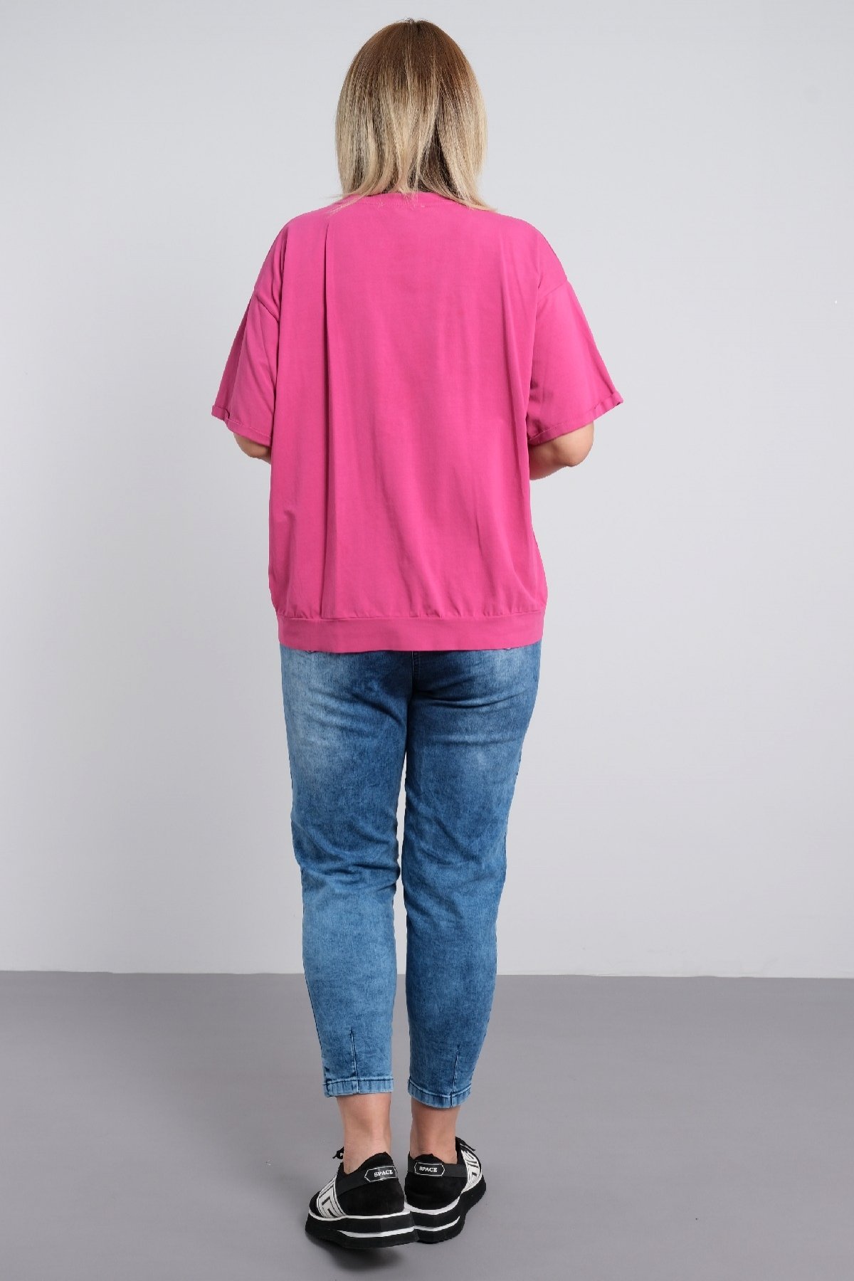 بدلة من قطعتين-الأرجواني الضارب للحمرة