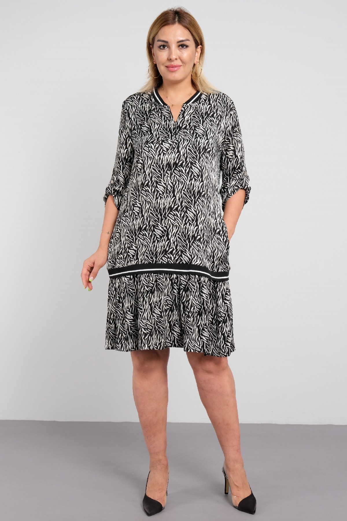 Casual Dresses-Black
