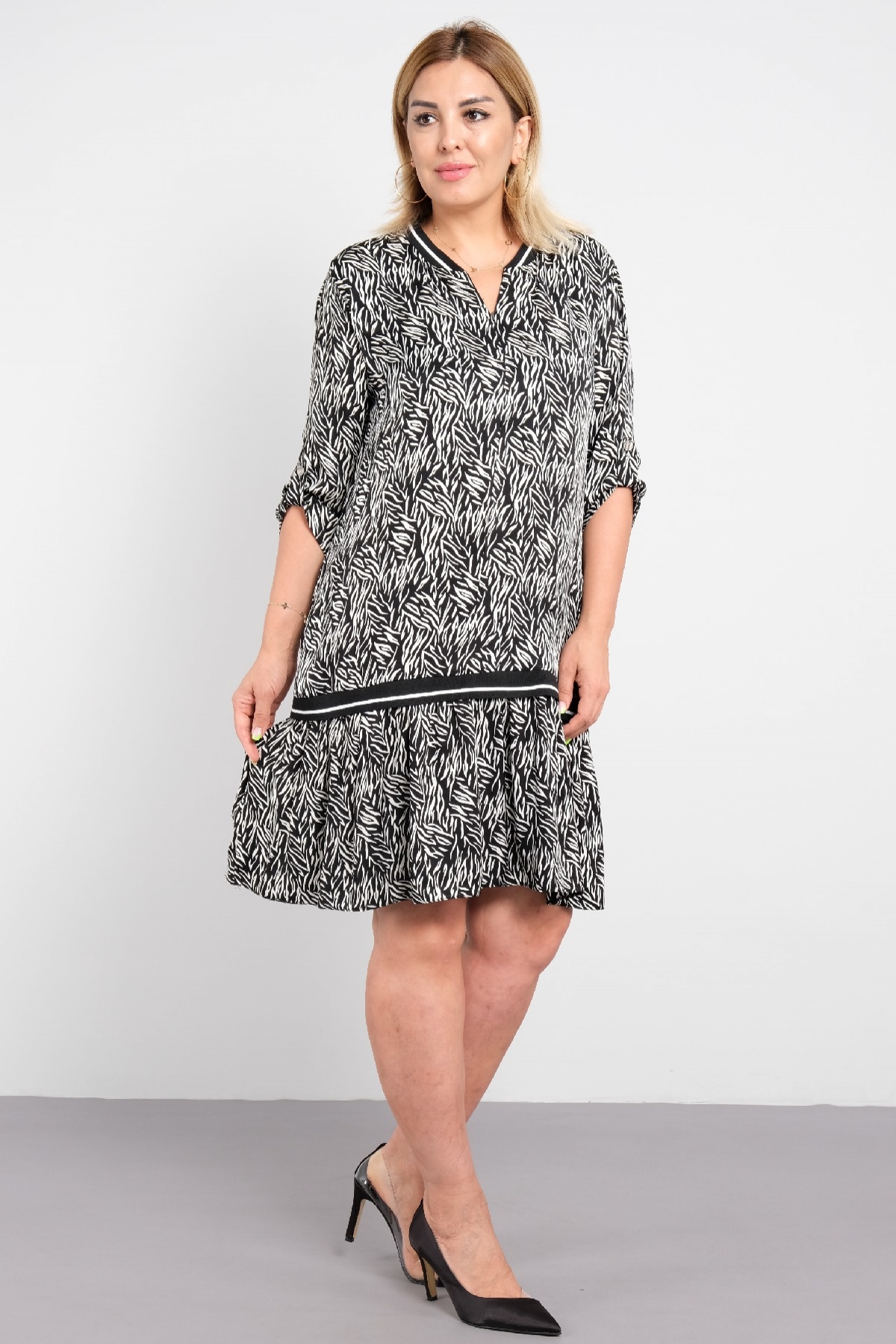 Casual Dresses-Black