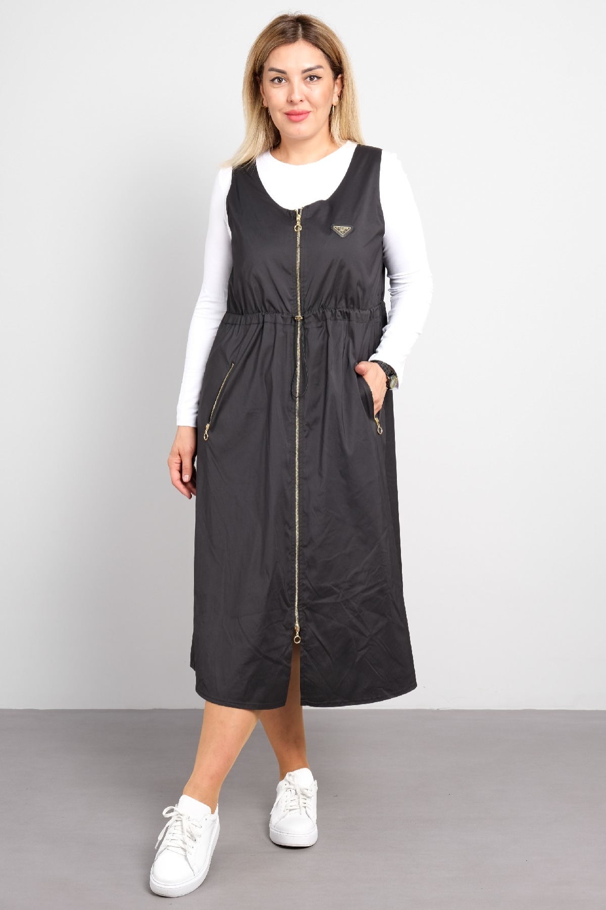 Casual Dresses-Black