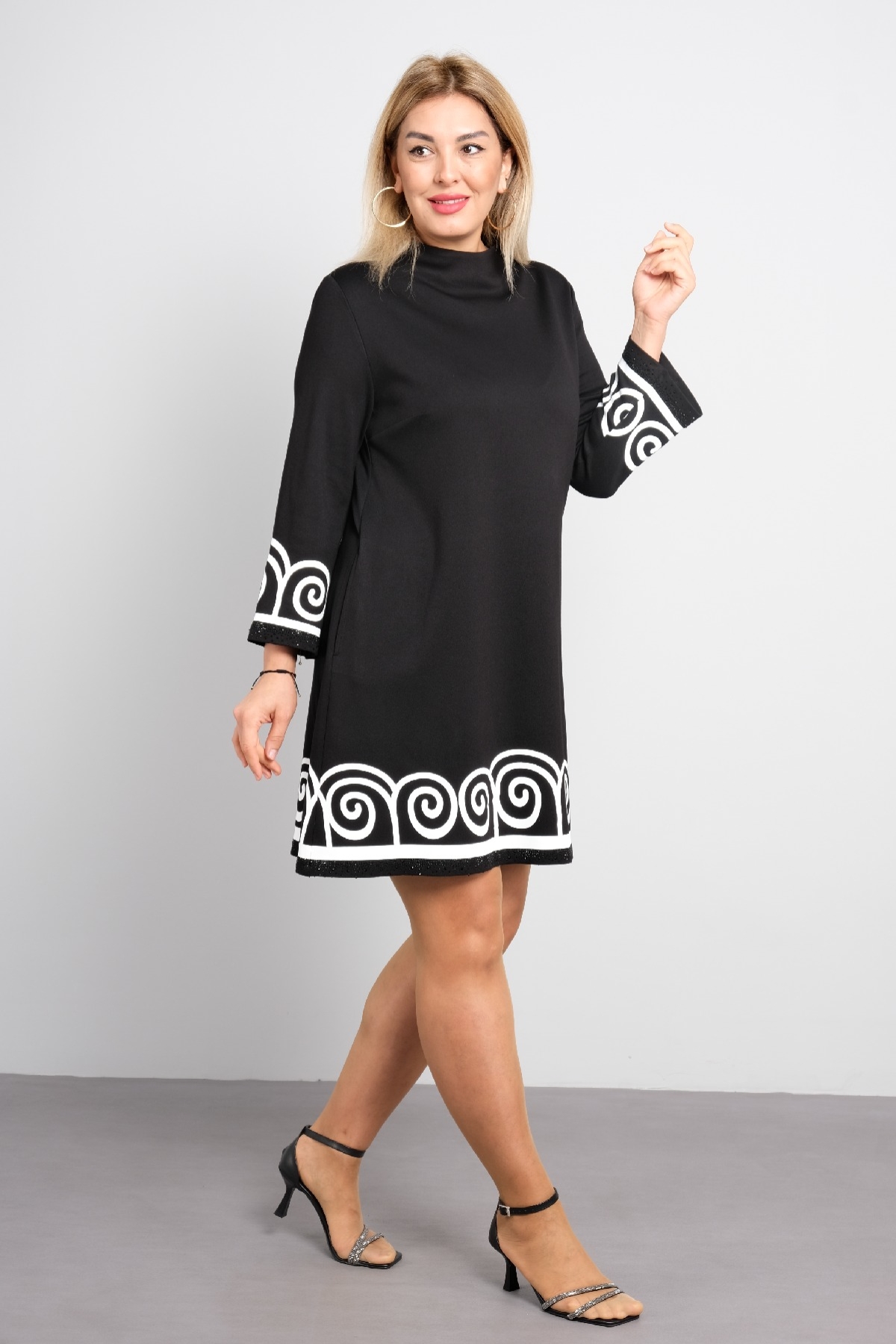 Casual Dresses-Black