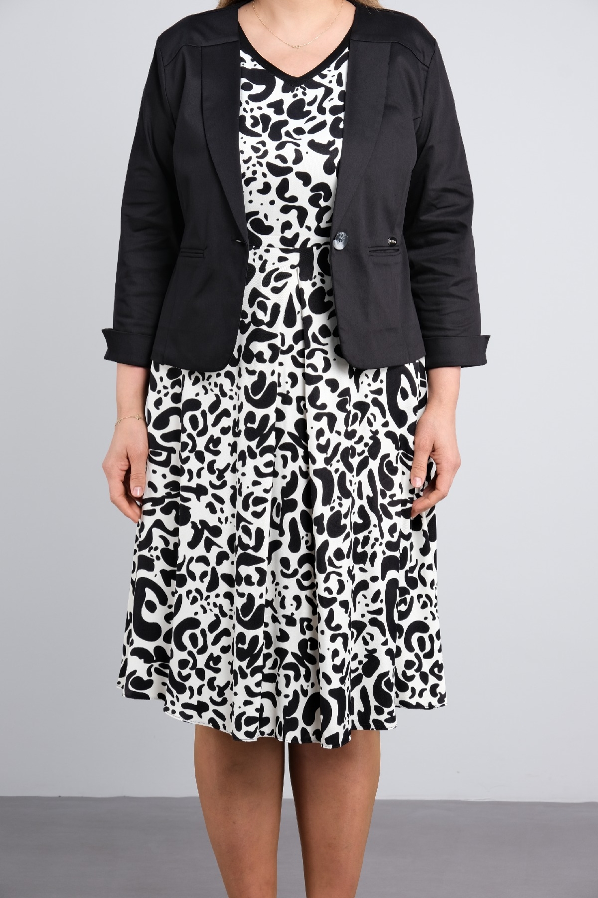 Casual Dresses-Black