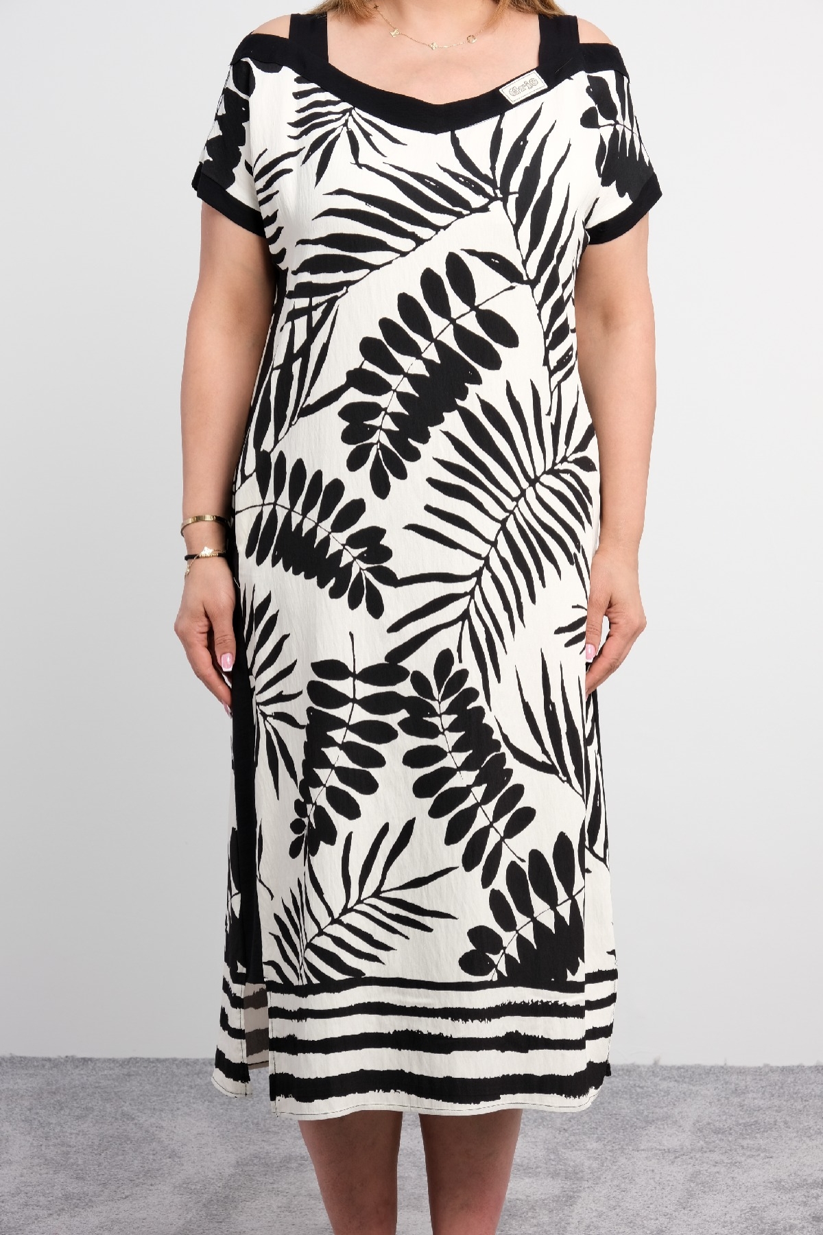 Casual Dresses-Black