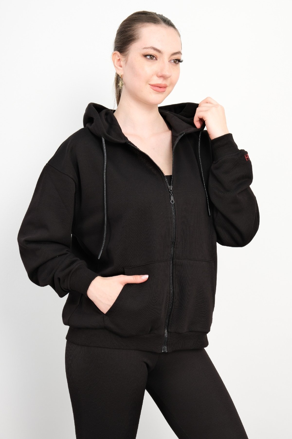 سويت شيرت بغطاء رأس وسحاب-الأسود