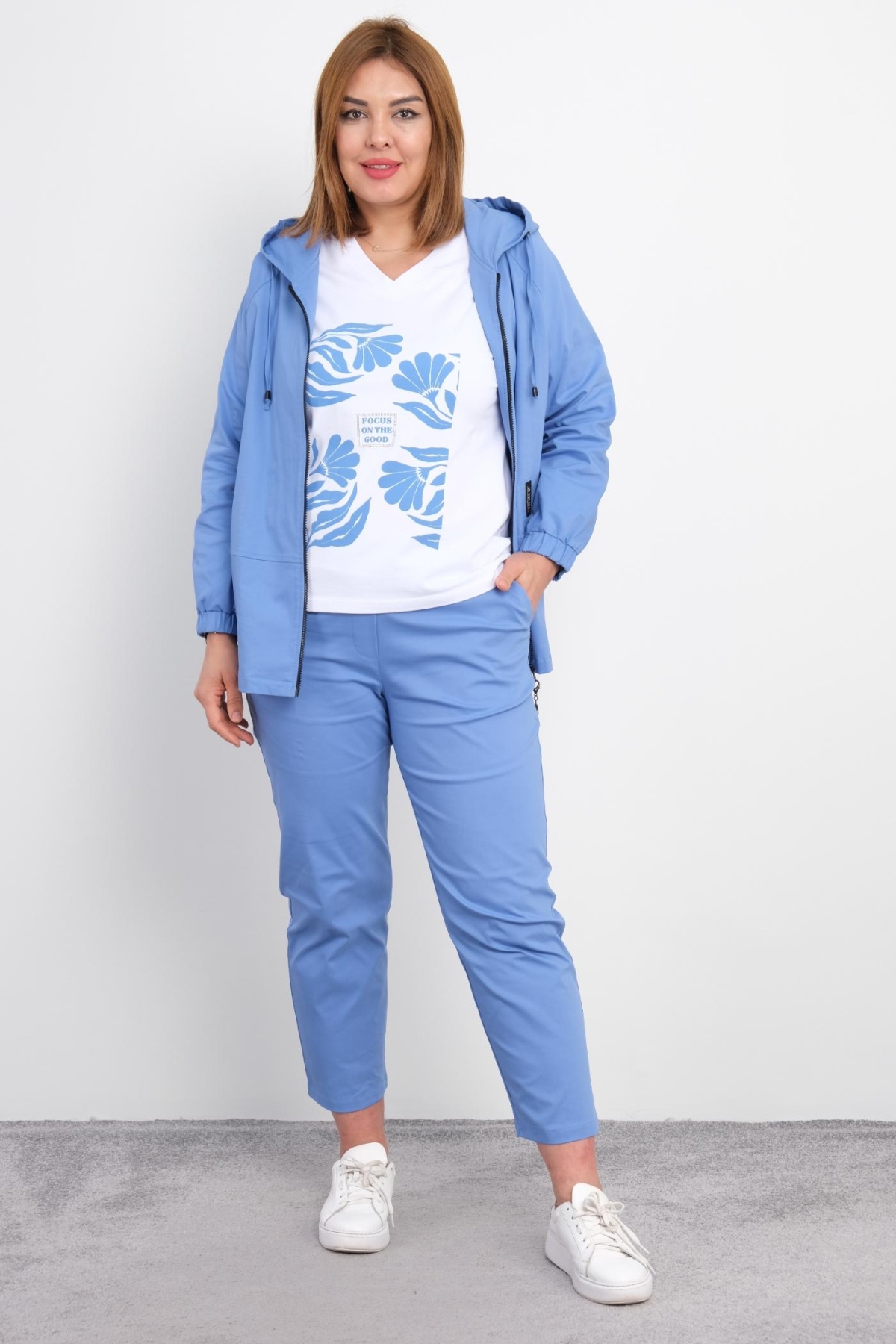 Plus Size Womens Three-Piece Sports Set-Indigo
