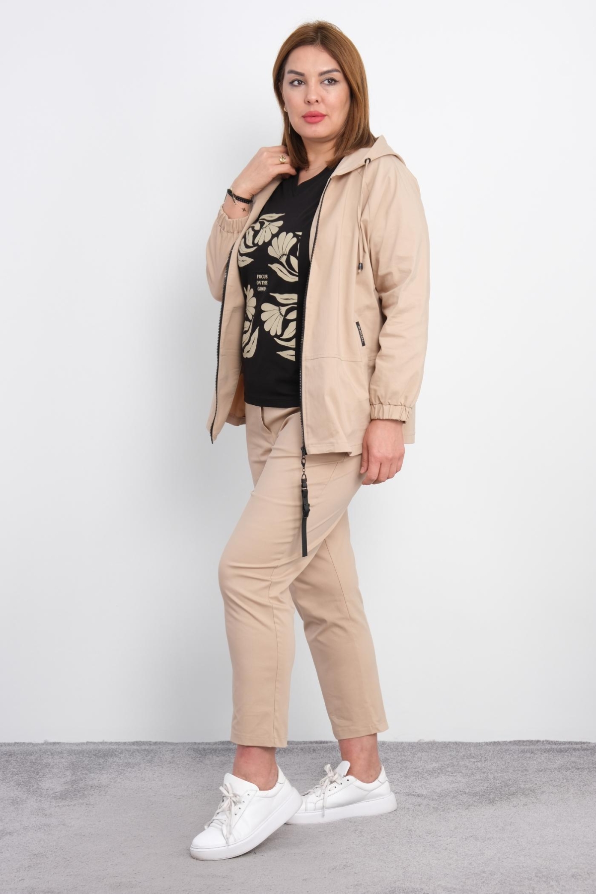 Plus Size Womens Three-Piece Sports Set-Beige