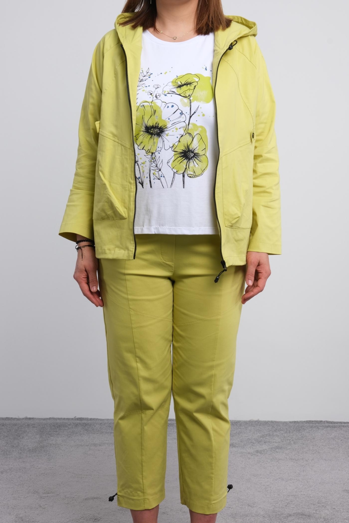 Plus Size Womens Three-Piece Sports Set-Yellow