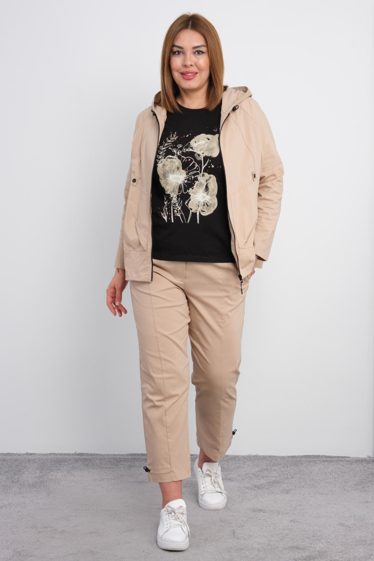 Plus Size Womens Three-Piece Sports Set-Beige