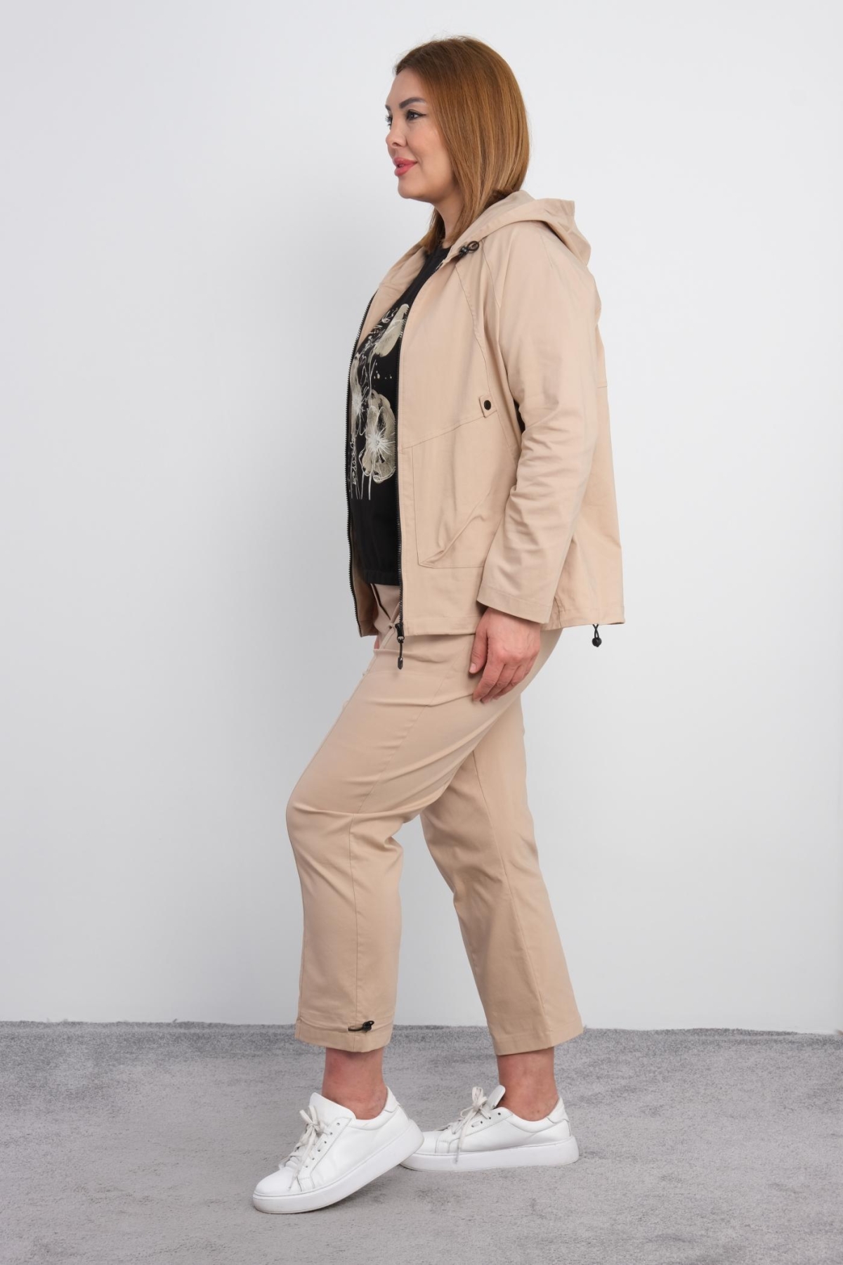 Plus Size Womens Three-Piece Sports Set-Beige