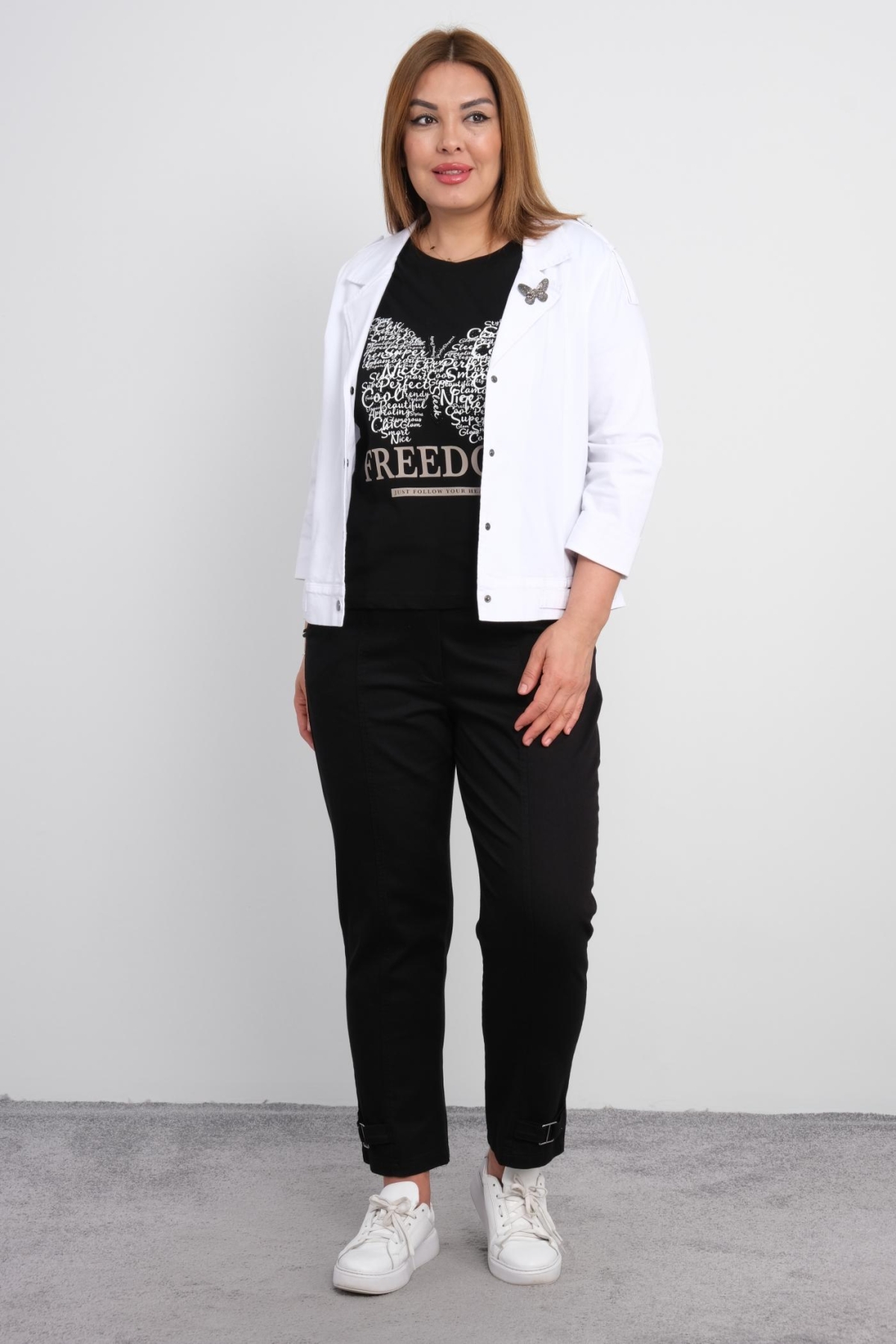 Plus Size Womens Three-Piece Sports Set-White