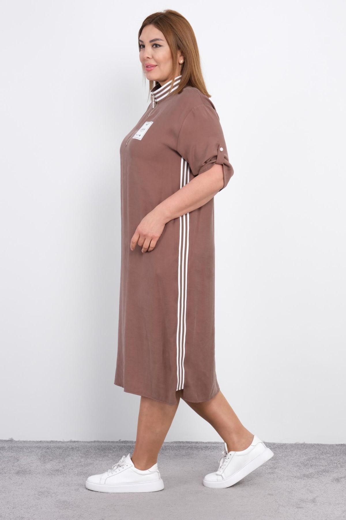 Plus Size Sports Dress-Brown