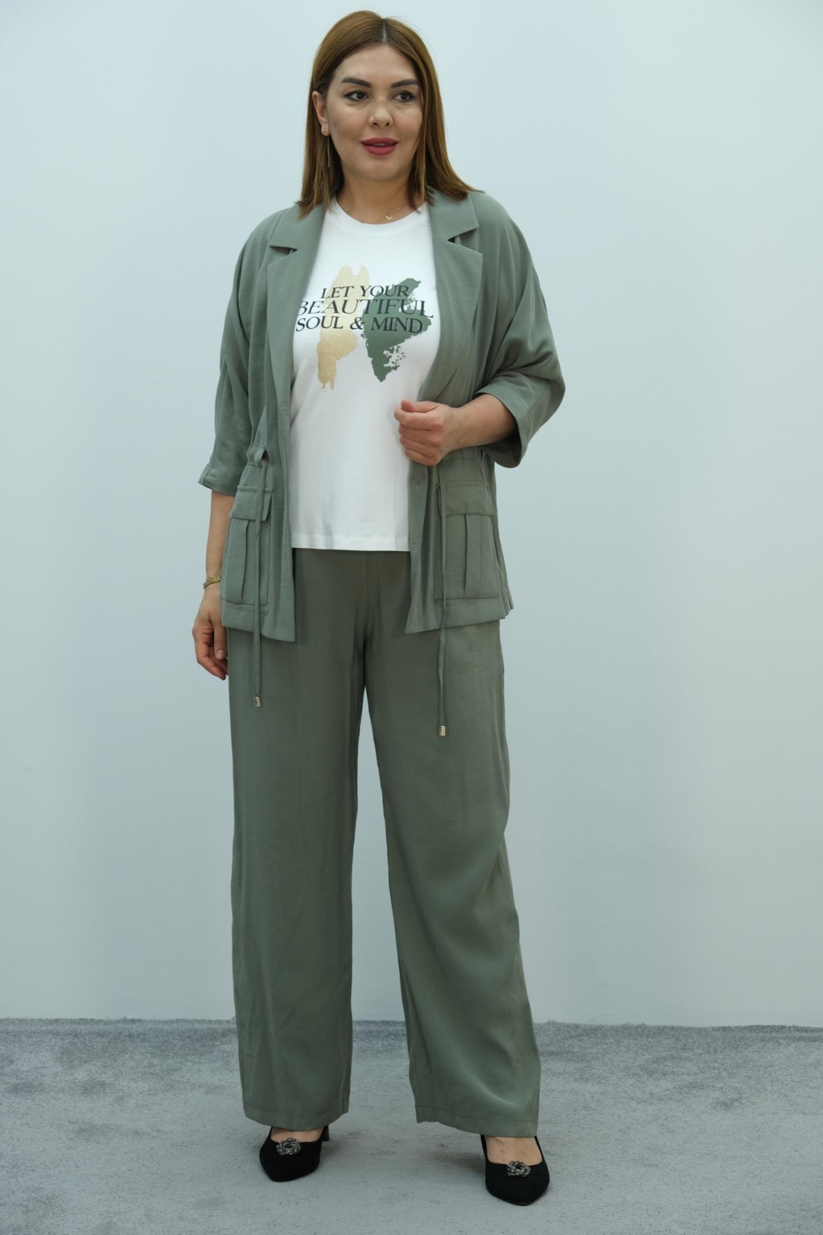 Plus Size Classic Three-Piece Set-Khaki