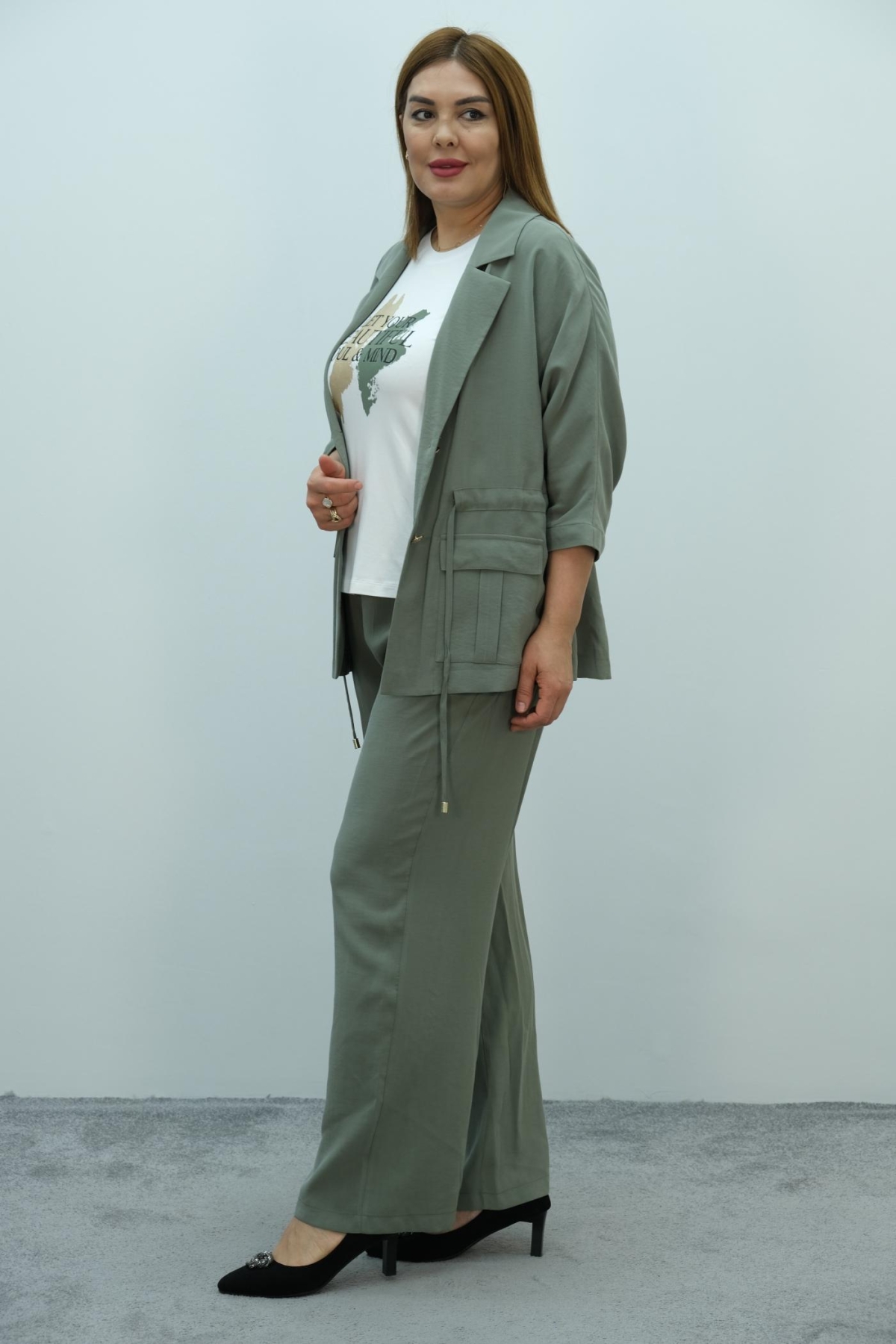 Plus Size Classic Three-Piece Set-Khaki