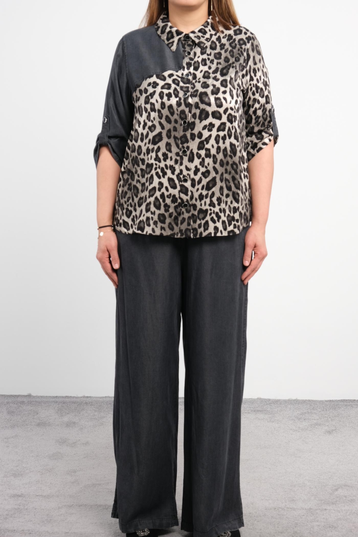 Plus Size Blouse and Pants Set-Black