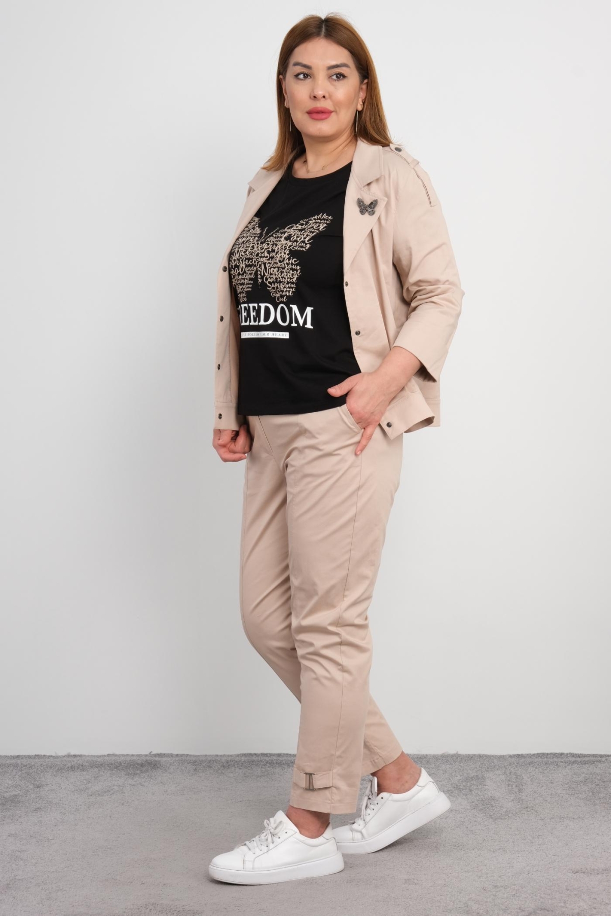 Plus Size Womens Three-Piece Sports Set-Beige
