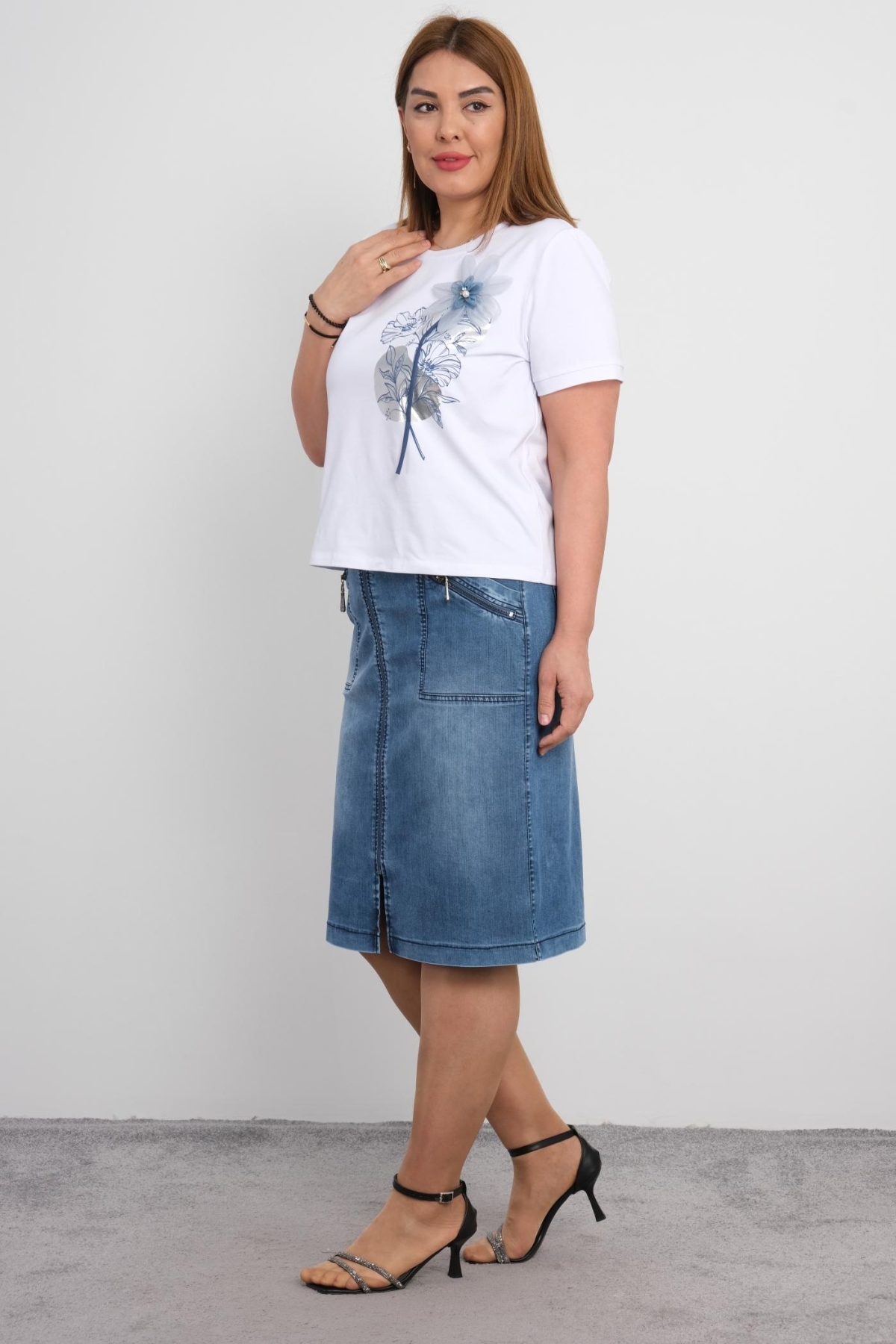 Plus Size Blouse and Skirt Set-White