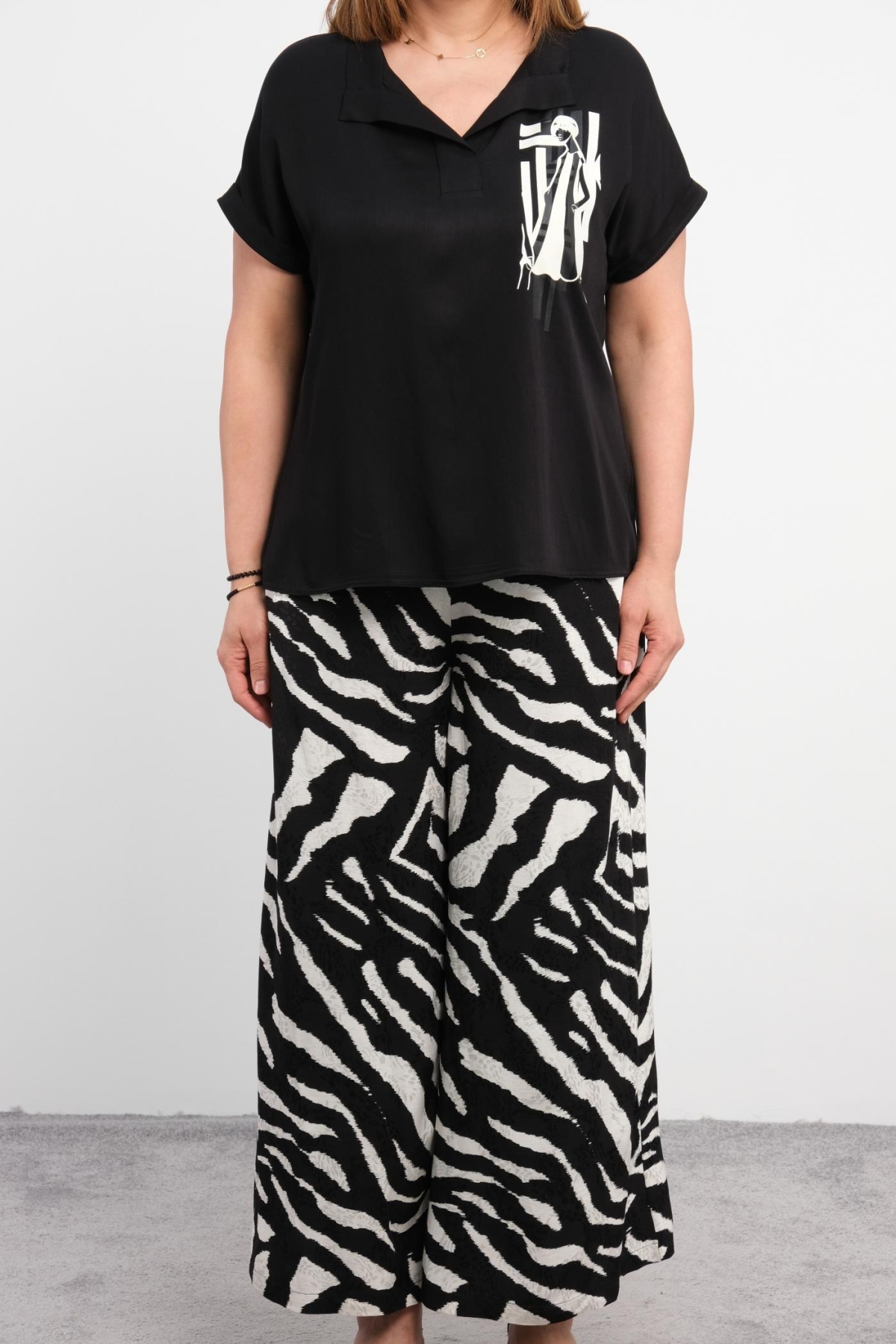 Plus Size Two-Piece Set-White