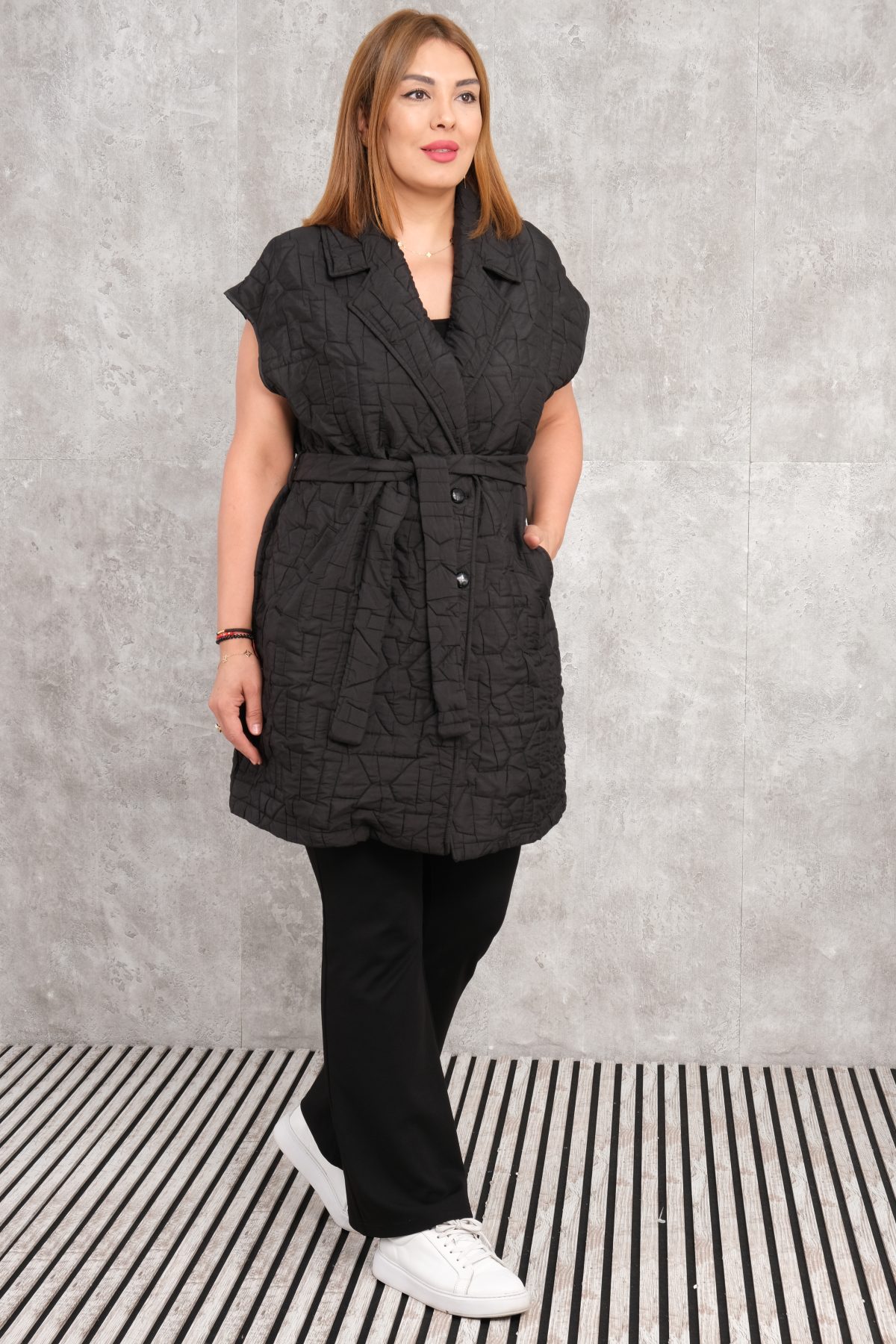 Super Plus Size Quilted Vest-Black