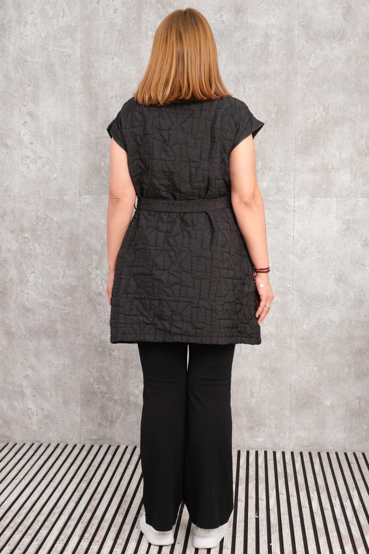 Super Plus Size Quilted Vest-Black