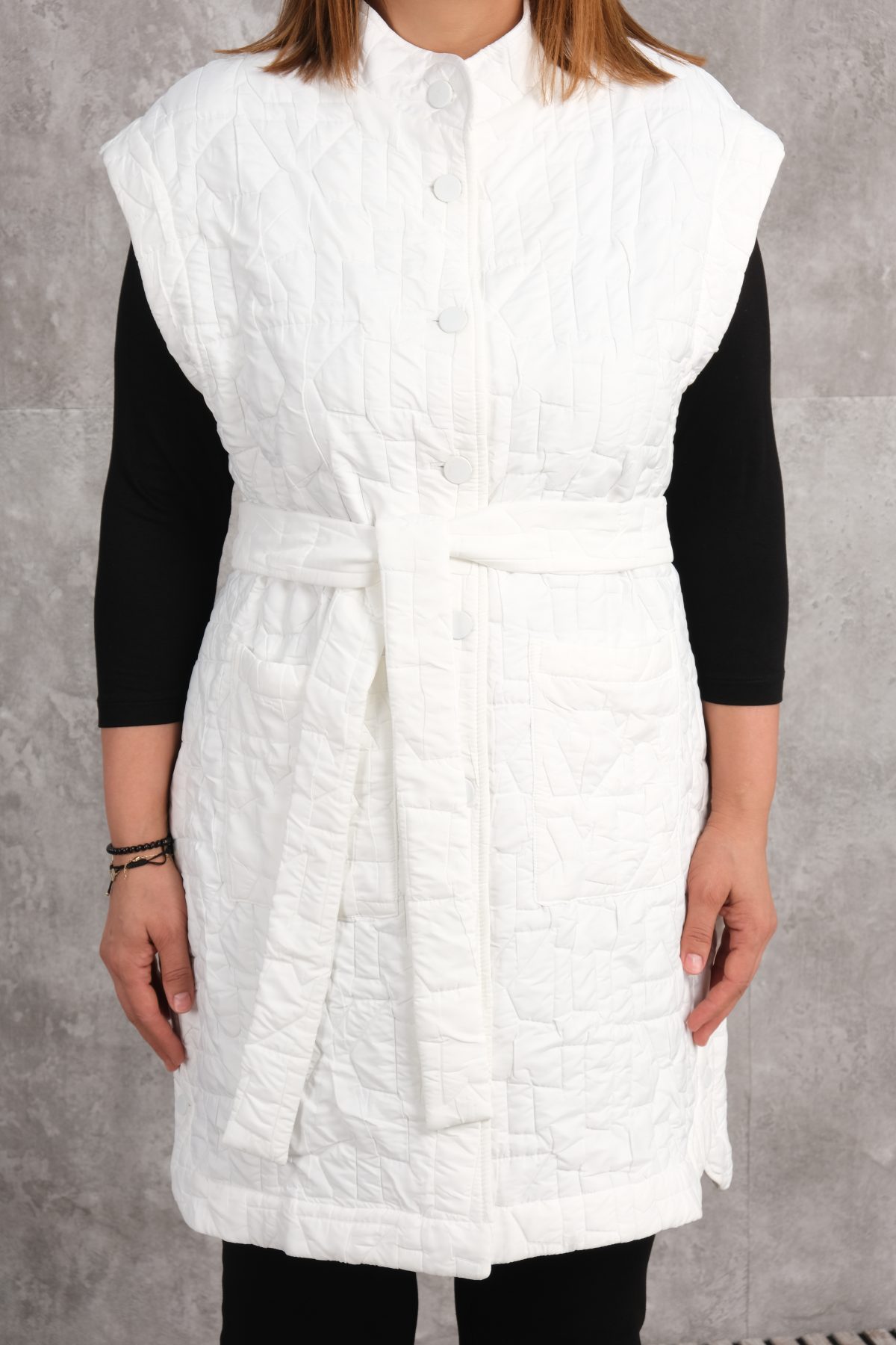 Plus Size Quilted Vest-White