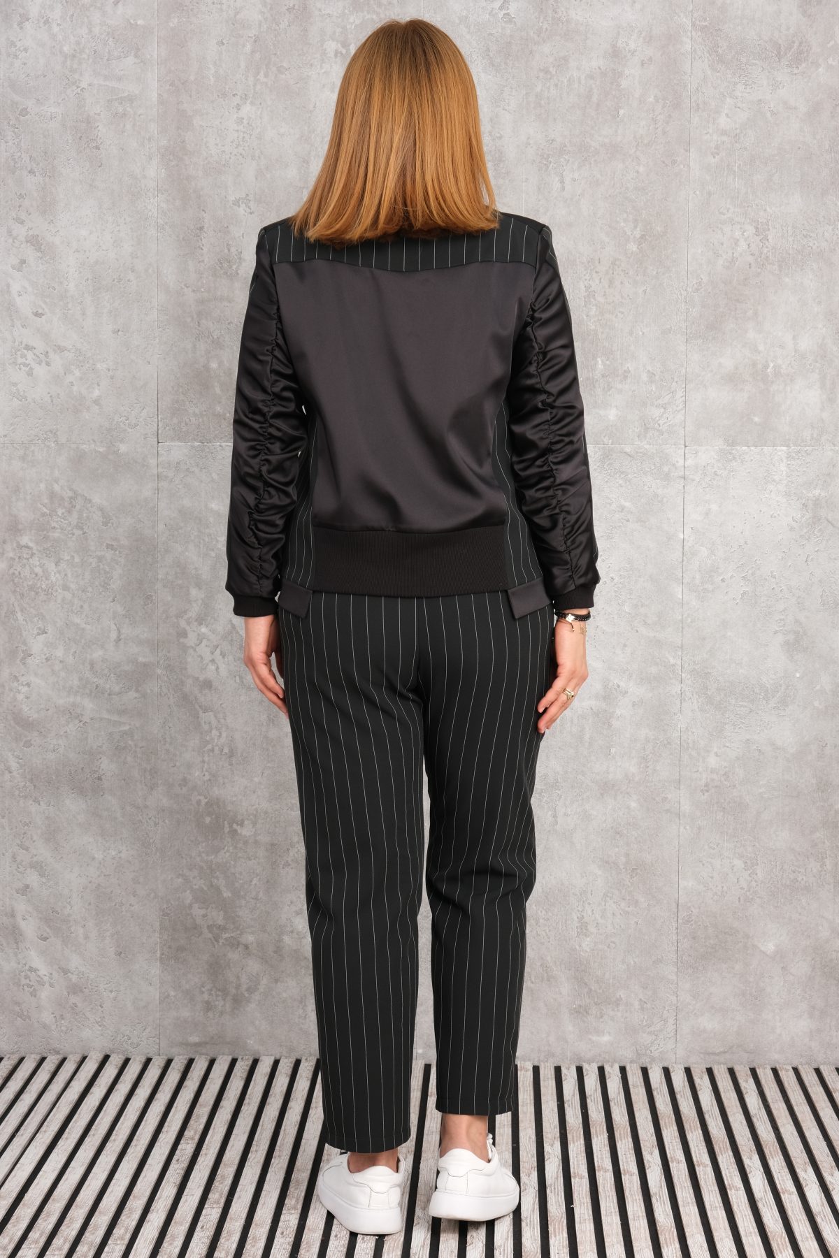 Plus Size Womens Two-Piece Sports Set-Black