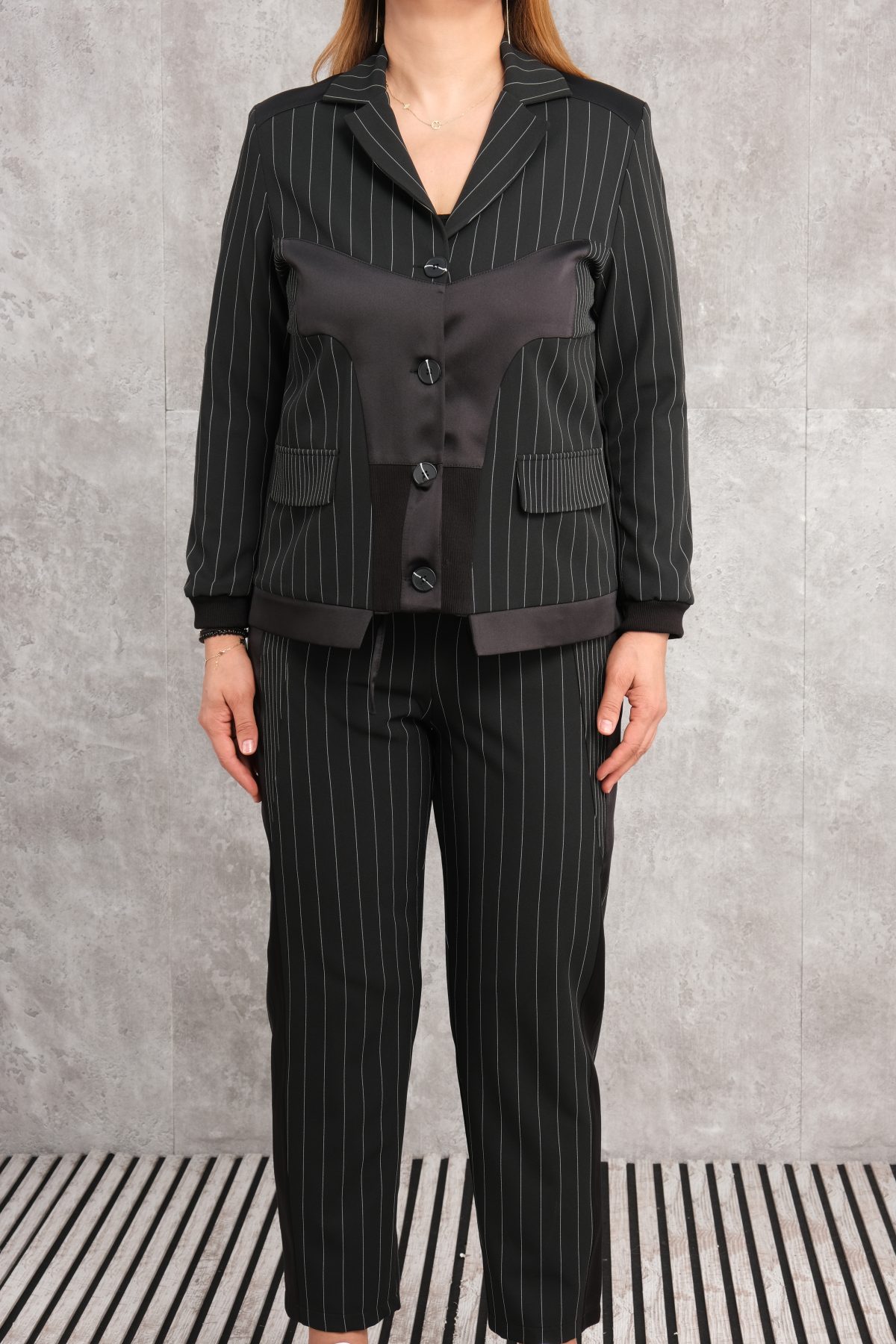Plus Size Womens Two-Piece Sports Set-Black