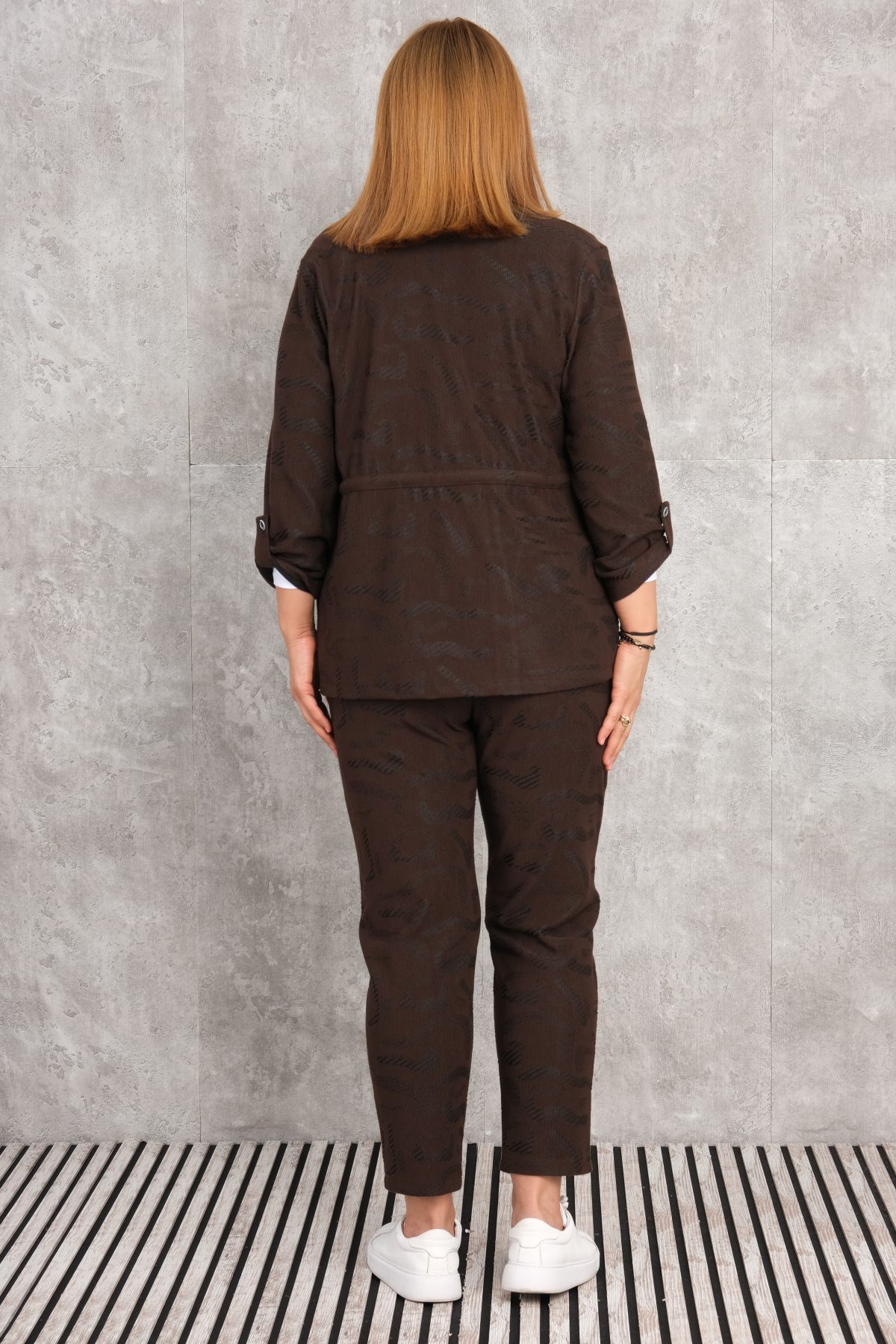 Super Plus Size Womens Three-Piece Sports Set-Brown