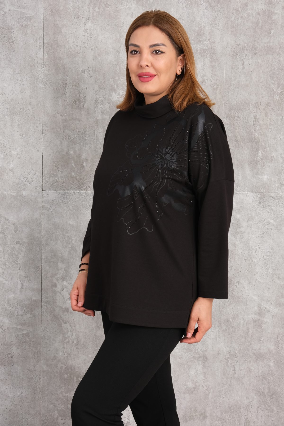 Super Plus Size Printed Blouse-Black