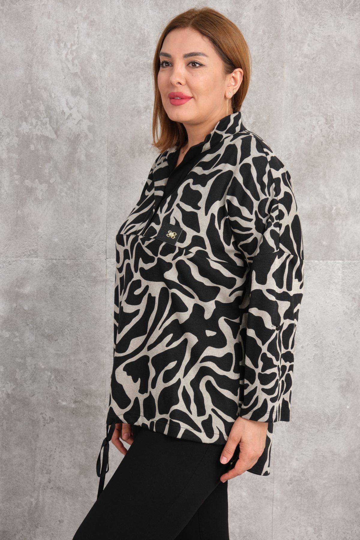 Plus Size Printed Blouse-Black