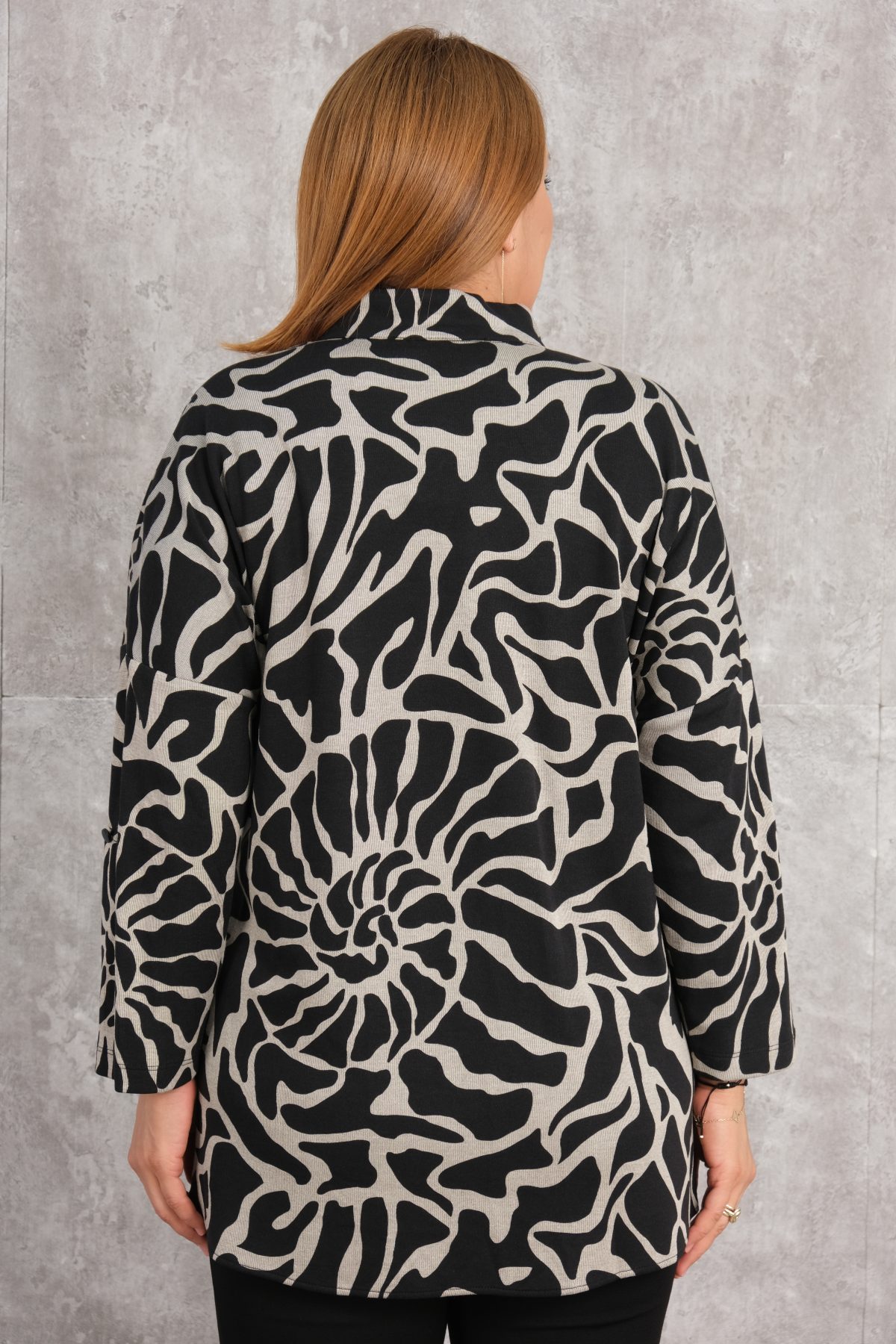 Plus Size Printed Blouse-Black