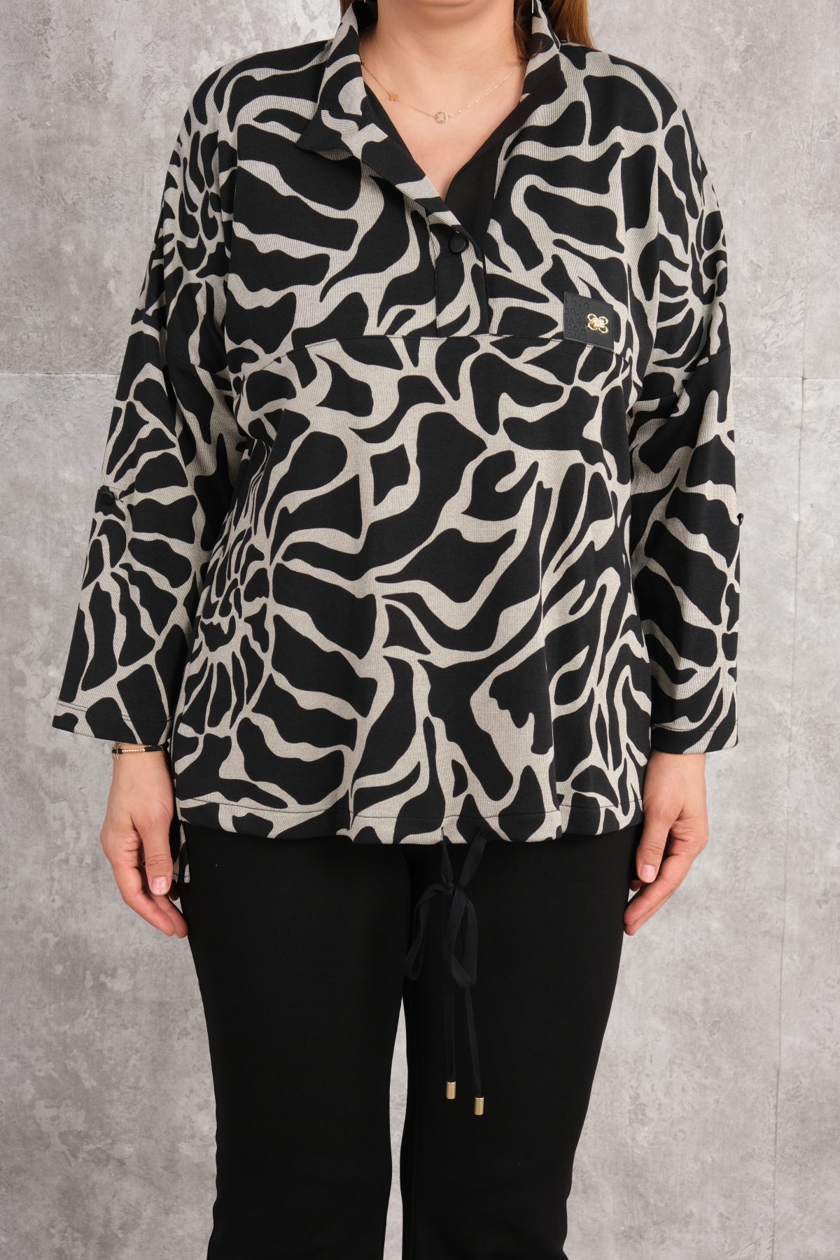 Plus Size Printed Blouse-Black