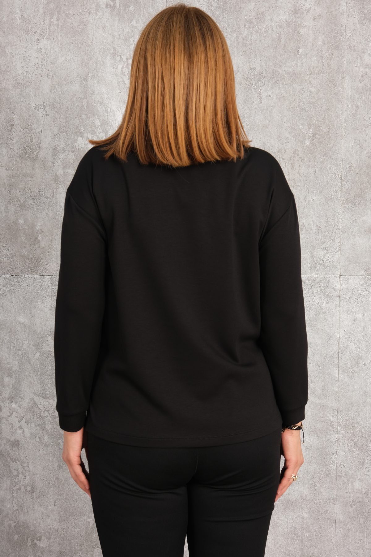 Plus Size Sports Blouse-Black